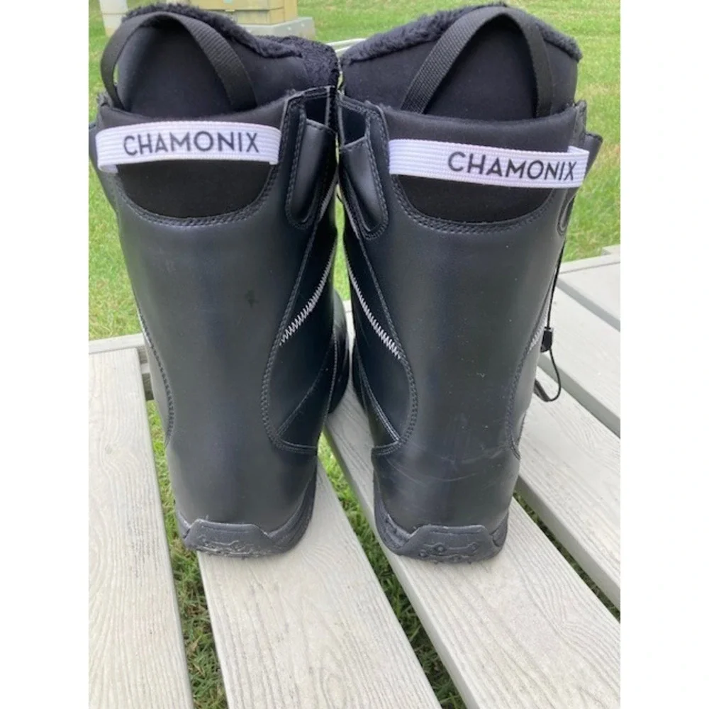 Chamonix Mens Snow Boarding Boots 11 Very Good Condition